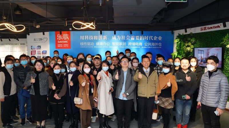 小家电代运营与自营：两种模式的优劣势解析